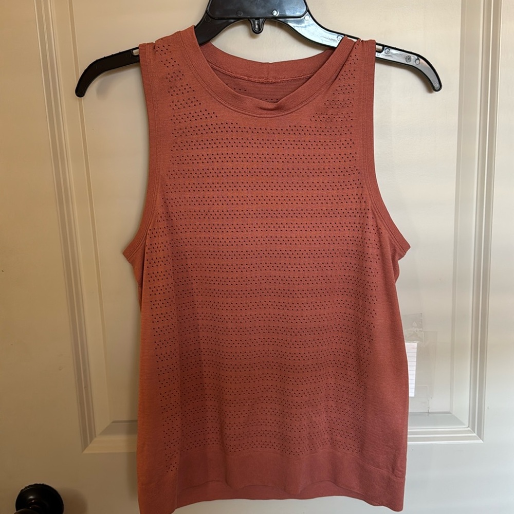 Muscle tank lululemon